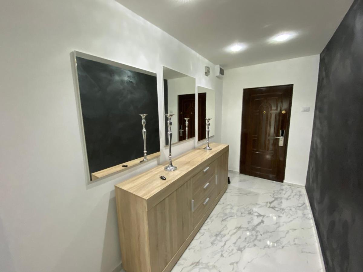 Concept Apartments 3 Camere Targu Mures Exterior foto